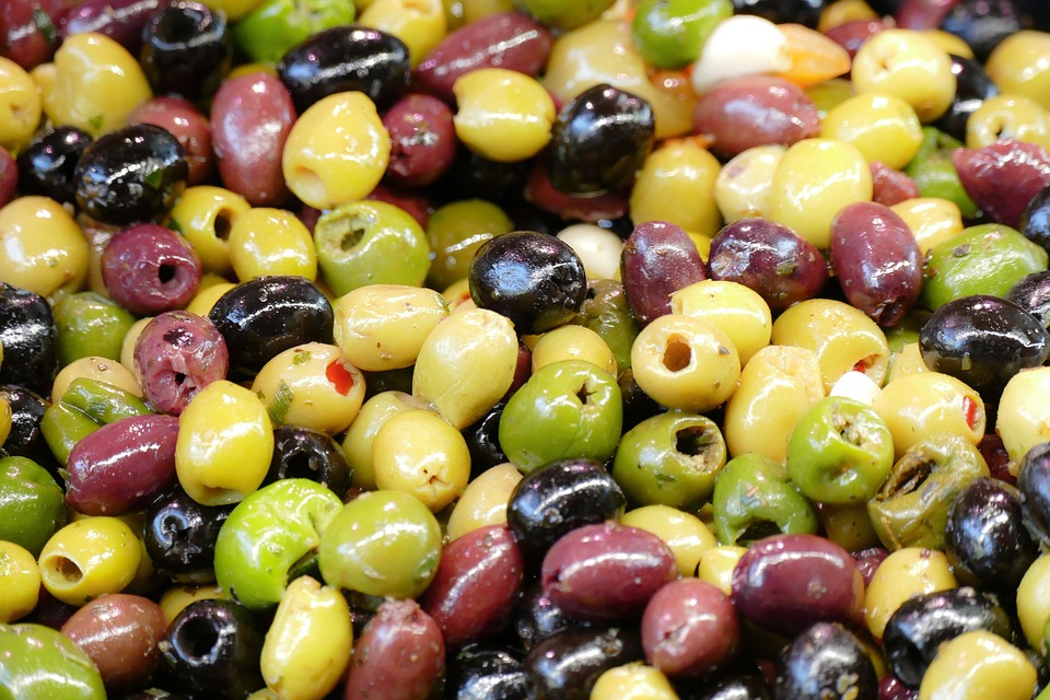 Read more about the article The Very Best Salads With Olives