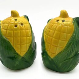 Novelty Ceramic Vegetable Salt and Pepper Shakers Set