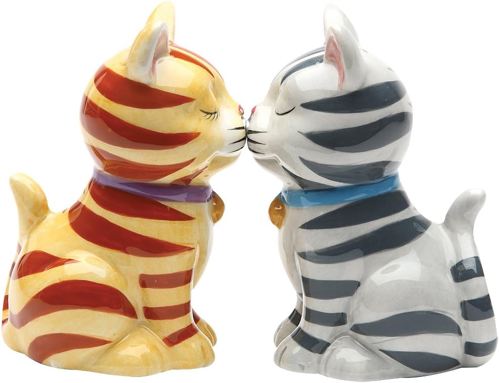Striped Kissing Kittens Magnetized Tabby Cats Salt And Pepper Shaker Set